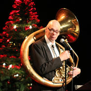 Fritz Litzmannund seine Tuba (Foto: Harald Kirsch)